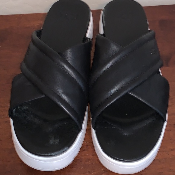 UGG BRAND NEW SIZE 10 W ZAYNE CROSSBAND LEATHER SLIDE SANDALS - Picture 10 of 14